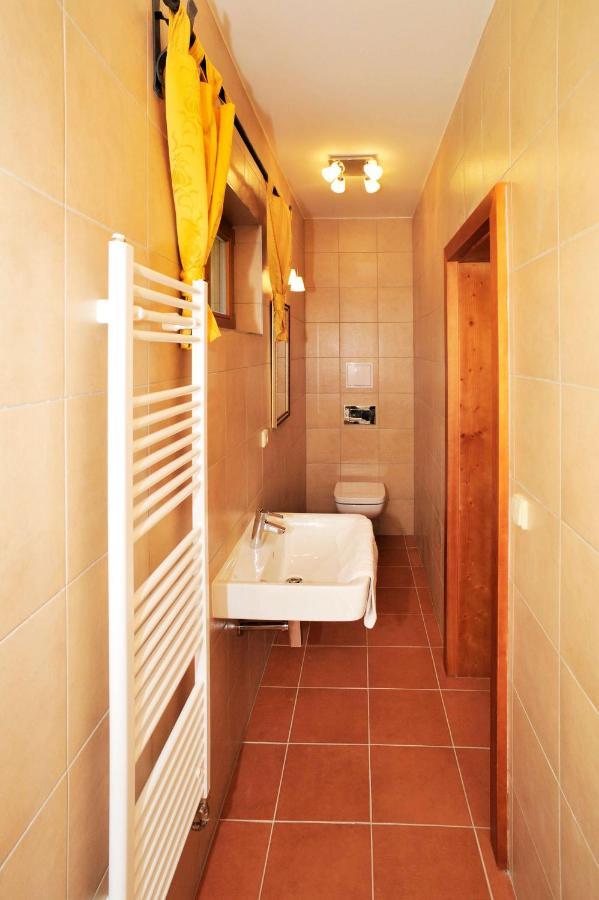 Hotel Kristin Hradek Decin Exterior photo